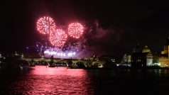 „Praha svobodná aneb 30 let od sametové revoluce“, tak byl pojmenován novoroční ohňostroj