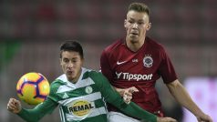 Dominik Plechatý (vpravo) v souboji s Antonínem Vaníčkem z Bohemians