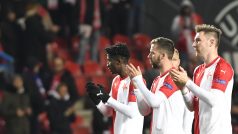 Fotbalisté Slavie po zápase s Chelsea