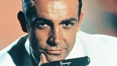 Sean Connery jako James Bond ve filmu Dr. No