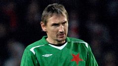 Smutní Stanislav Vlček (vlevo) a Martin Vaniak po výprasku na Arsenalu v roce 2007