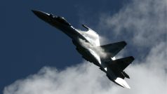 Moderní stíhací letouny Su-35 v Rusku zakoupila dosud jen Čína, dodávka Indonésii se zatím neuskutečnila kvůli americkým sankcím