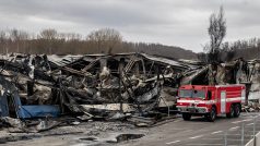 Škody po požáru hal v Mladé Boleslavi