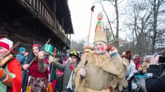 Nejzáhadnější maskou masopustu na Valašsku zůstává Pohřebenář