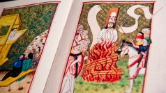 Upálení Mistra Jana Husa, jak ho zobrazuje faksimile Jenského kodexu, iluminovaného českého rukopisu z konce středověku