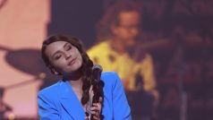 Zpěvačka Kateřina Marie Tichá ale spojila síly s kapelou zesnulého Davida Stypky Bandjeez