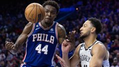 Basketbalisté Philadelphie si připsali v NBA cenný skalp a porazili Brooklyn 115:106