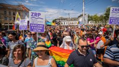 Třináctý ročník slovenského festivalu Duhový pride, který v Bratislavě upozorňuje na situaci lidí z LGBT+ menšiny na Slovensku