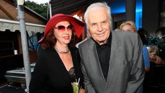 Televizní režisér a producent Petr Obdržálek s manželkou Saskií Burešovou (Archivní foto)
