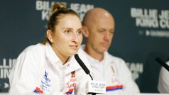 Markéta Vondroušová a Petr Pála na tiskové konferenci