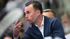 Trenér Filip Pešán  na lavičce Liberce