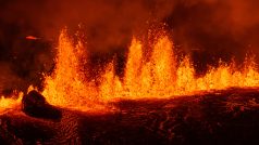 Na jihozápadě Islandu na poloostrově Reykjanes nastala ve středu pozdě večer v tamním puklinovém vulkanickém systému sedmá erupce od prosince