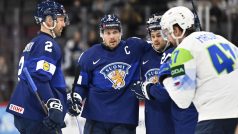 Čtyřmi góly se na tom podílel Eeli Tolvanen a šest asistencí nasbíral Teuvo Teräväinen