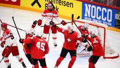 Švýcarsko porazilo Dánsko jednoznačně 7:0 a stejně jako v Praze zabojuje o celkový triumf