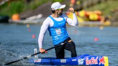 Martin Fuksa slaví zlatou medaili z mistrovství Evropy v rychlostní kanoistice v Račicích
