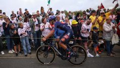Pavel Bittner před fanoušky na Tour de France