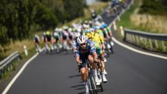 Cyklisté při první etapě na Czech Tour