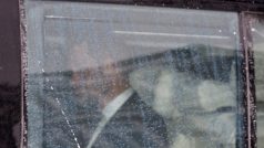 Britský princ Harry, vévoda ze Sussexu, opouští 10. září 2025 Clarence House v Londýně na zadním sedadle auta. Princ Harry ve středu dorazil do londýnské rezidence svého otce, krále Karla III., na setkání, které se pravděpodobně uskuteční poprvé za 19 měsíců.