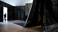 Gregor Hildebrandt, výstava v Kunsthalle Praha