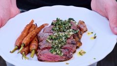 Sreak s velmi pikantní chimichurri omáčkou