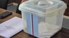 Volební komise vylosovala čísla pro kandidátní lístky