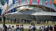 Americký stíhací letoun F-22 Raptor