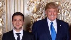 Prezidenti Ukrajiny a USA Volodymyr Zelenskyj a Donald Trump s manželkami během recepce v New Yorku