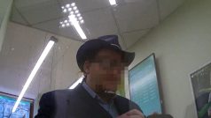 Policie zadržela šestičlennou skupinu podezřelou z okrádání klientů pražských bank