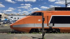 Vlak TGV, který jezdil na trase Paříž-Lyon. V běžném provozu skončil v roce 2018.