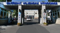 Ústřední vojenská nemocnice spadá pod ministerstvo obrany.