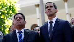 Vůdce venezuelské opozice Juan Guaidó a místopředseda Národního shromáždění Edgar Zambrano.