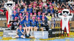 Florbalistky Vítkovic slaví extraligový titul