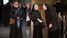 Mše za zesnulého papeže Františka v katedrále sv. Víta v Praze