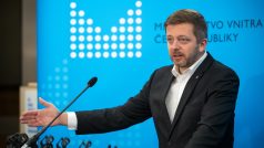 Ministra vnitra Vít Rakušan na tiskové konferenci po jednání se zástupci odborů bezpečnostních sborů