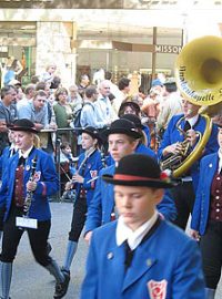 Průvod Mnichovem při Oktoberfestu