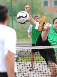 Na Veselských sportovních hrách byly v nohejbale k vidění skvělé zákroky