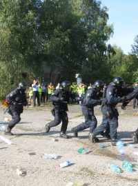 Policejní cvičení v Milovicích