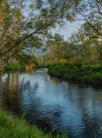 Teplá Vltava u Soumarského mostu