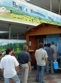Tento automat na mléko je v Bánovcích nad Bebravou