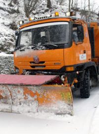 Tatra se sněhovou radlicí