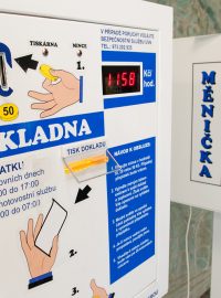 Automat na zdravotnické poplatky.