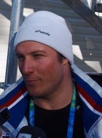 Aksel Lund Svindal v zajetí norských novinářů
