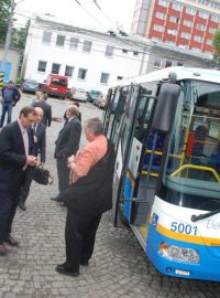 První ostravský elektrobus při křtu