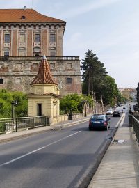 Roudnice nad Labem - příjezd po mostě