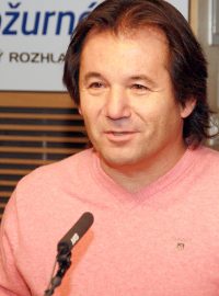 Andor Šándor zavzpomínal na 18 let, které strávil ve zpravodajské službě