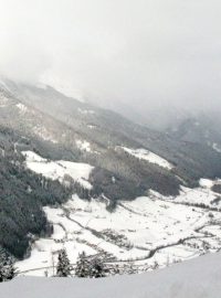 Do tyrolského údolí Stubai jezdí milovníci zimních sportů nejen s lyžemi, ale také se sáňkami