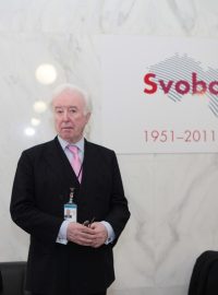 Zleva: Přemysl Sobotka a John O&#039;Sullivan