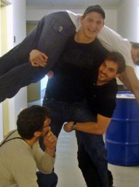Petr Lacina a Lukáš Krpálek před studiem RW