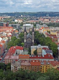 Pohled na kostel sv. Cyrila a Metoděje v Karlíně