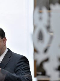 Petr Nečas oznamuje přijetí Bártovy rezignace